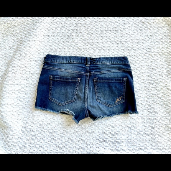 New Express Jean Shorts - Picture 2 of 4